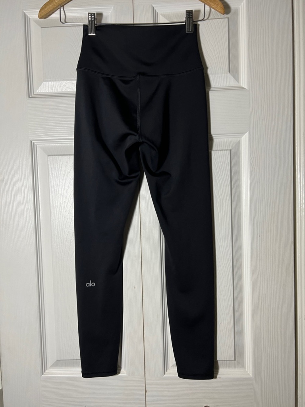 Alo Yoga Black HighWaisted Legging Women’s Small - Picture 4 of 6